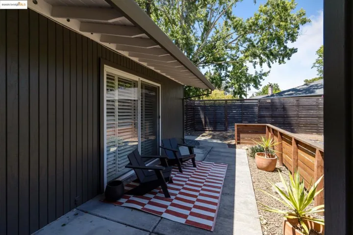 2041 Hidden Valley Dr, Santa Rosa, California 95404