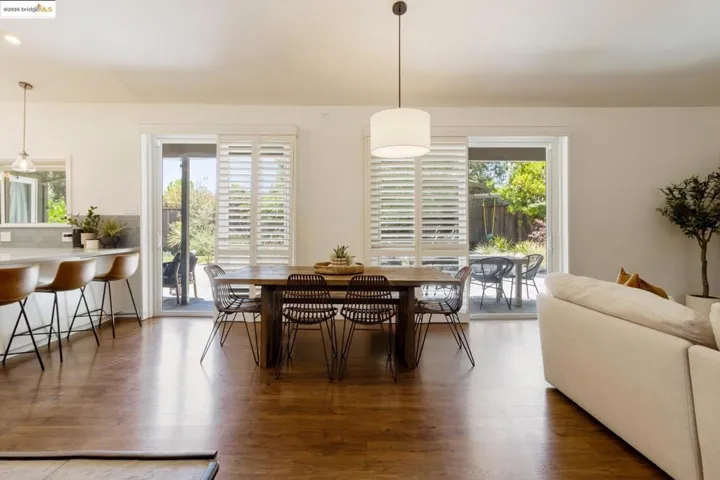 2041 Hidden Valley Dr, Santa Rosa, California 95404