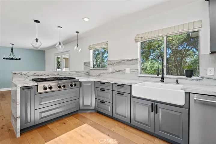 1620 Deerwood Drive, Ukiah, California 95482