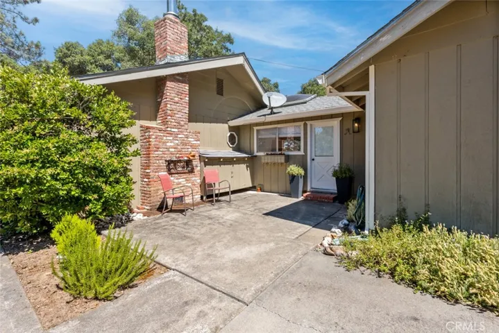 1620 Deerwood Drive, Ukiah, California 95482
