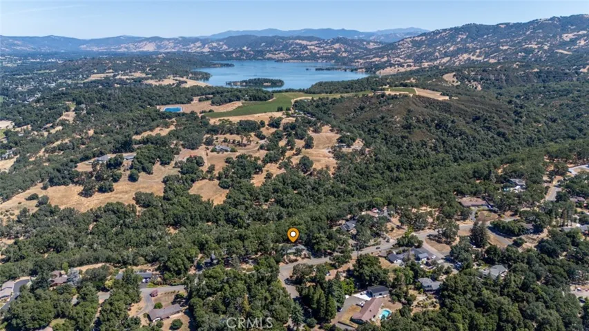 1620 Deerwood Drive, Ukiah, California 95482