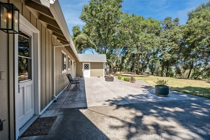 1620 Deerwood Drive, Ukiah, California 95482
