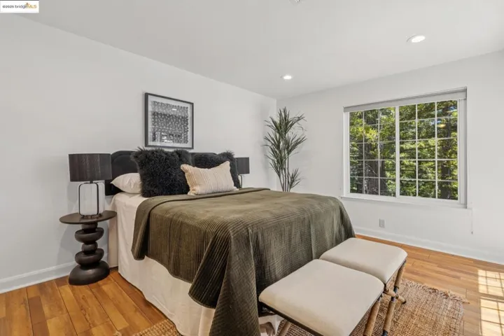 480 Canyon Oaks Dr G, Oakland, California 94605