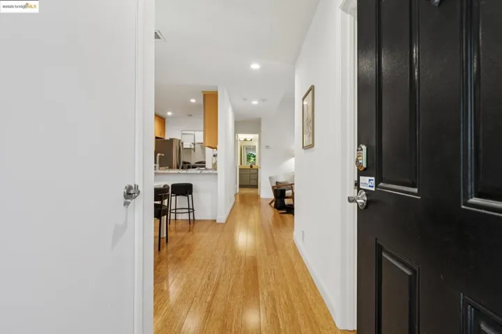 480 Canyon Oaks Dr G, Oakland, California 94605