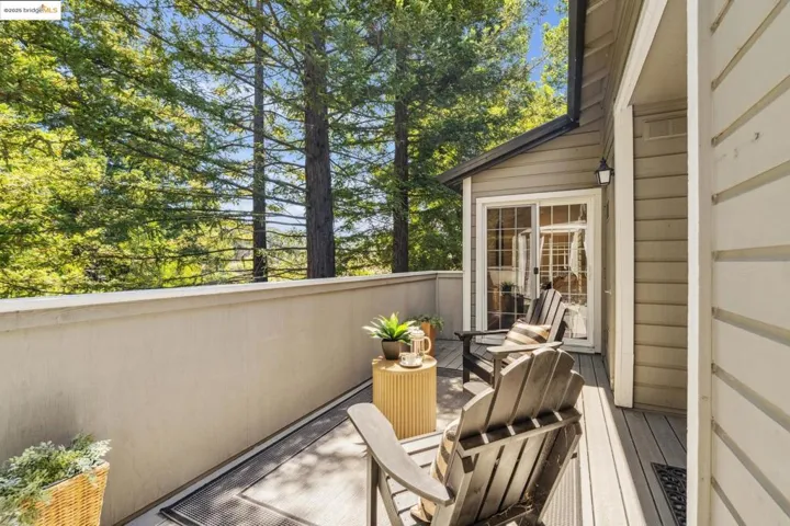 480 Canyon Oaks Dr G, Oakland, California 94605