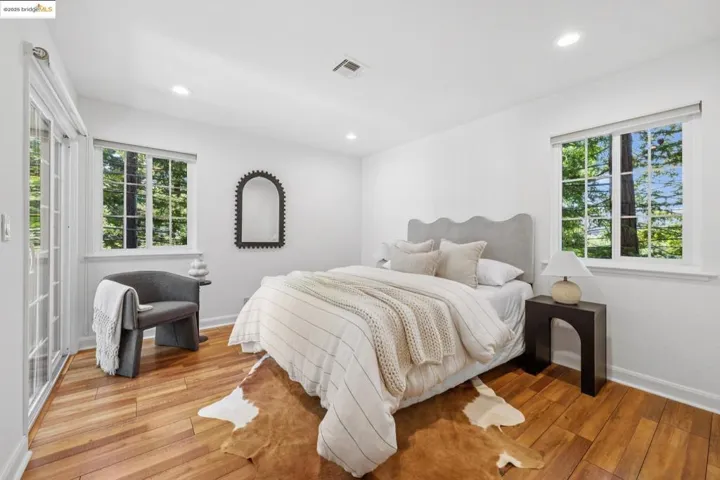 480 Canyon Oaks Dr G, Oakland, California 94605