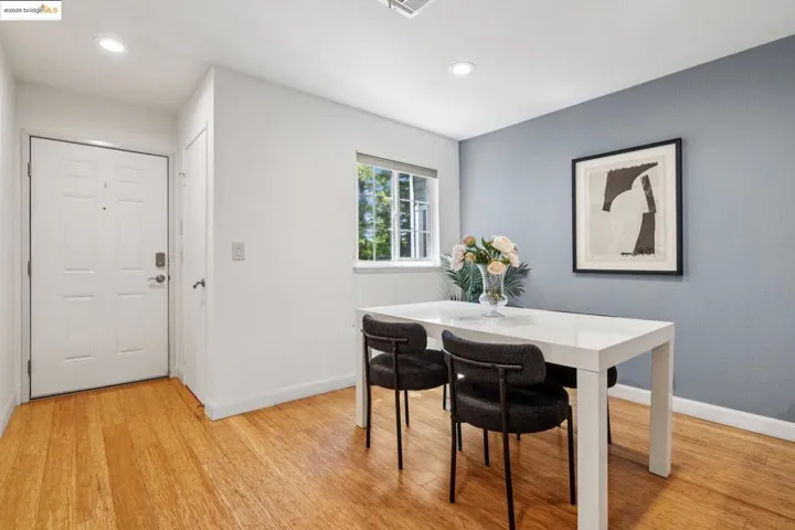 480 Canyon Oaks Dr G, Oakland, California 94605