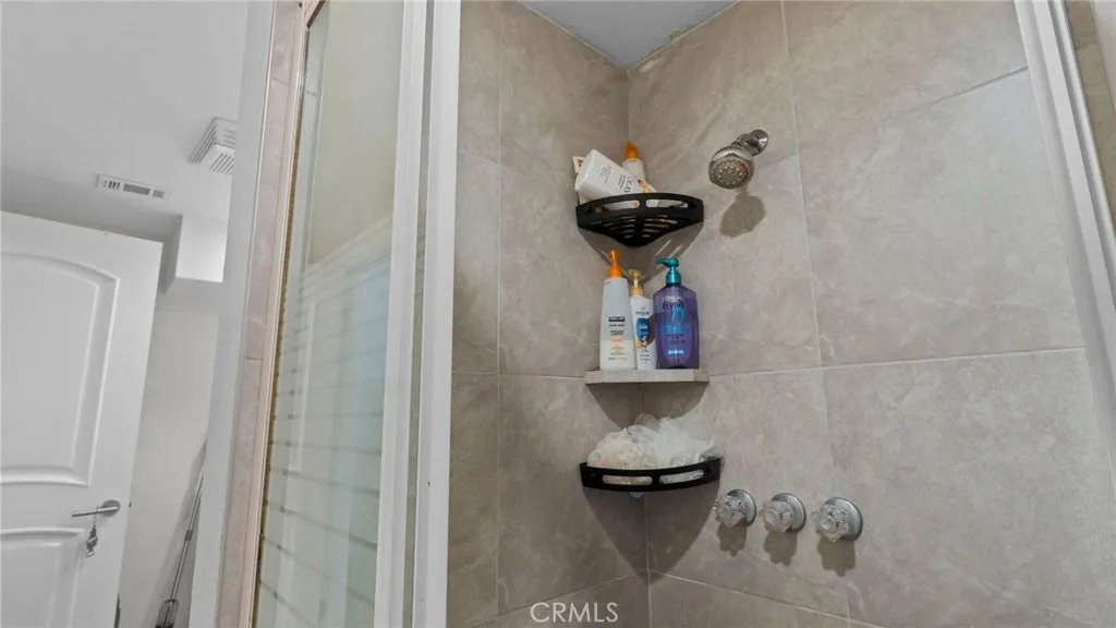 8035 Santa Rita Street, Corona, California 92881 home-pic-20