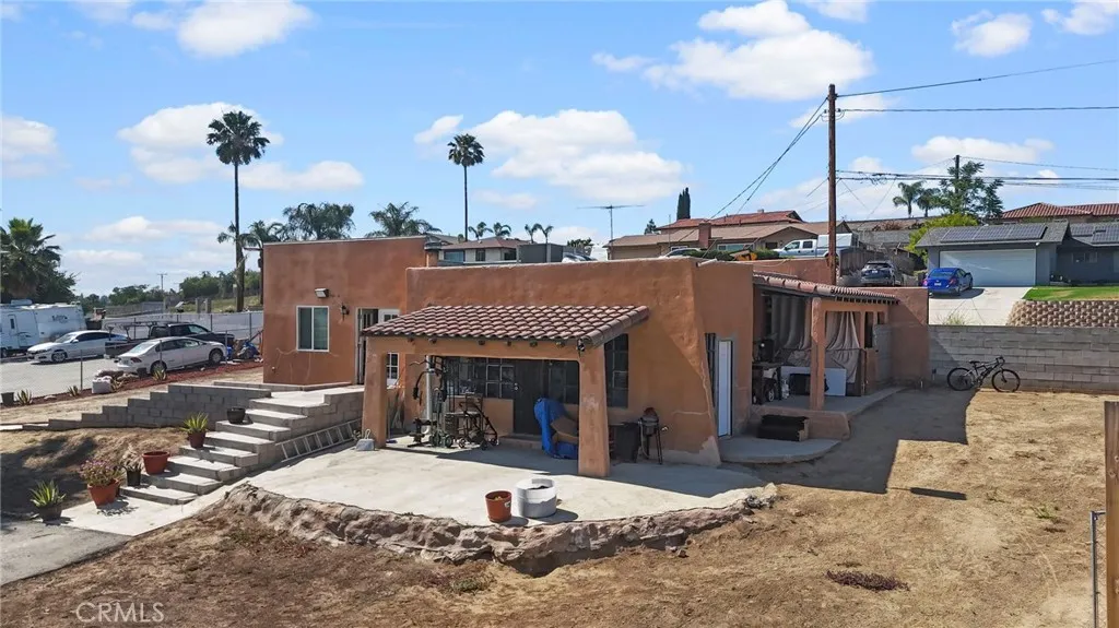 8035 Santa Rita Street, Corona, California 92881 home-pic-0