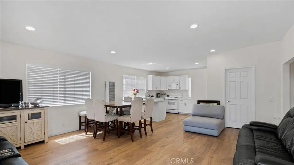8035 Santa Rita Street, Corona, California 92881 home-pic-6