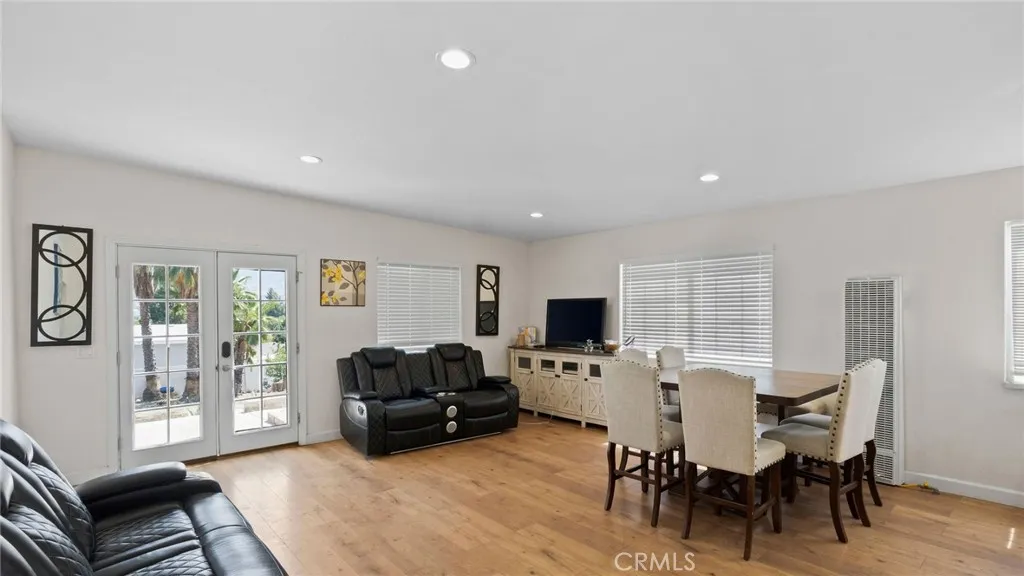 8035 Santa Rita Street, Corona, California 92881 home-pic-5