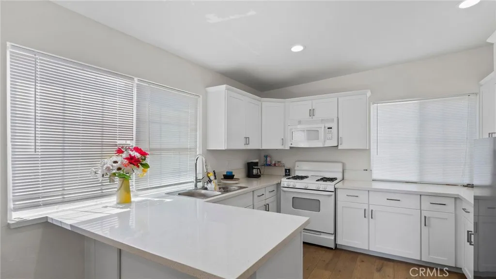 8035 Santa Rita Street, Corona, California 92881 home-pic-9