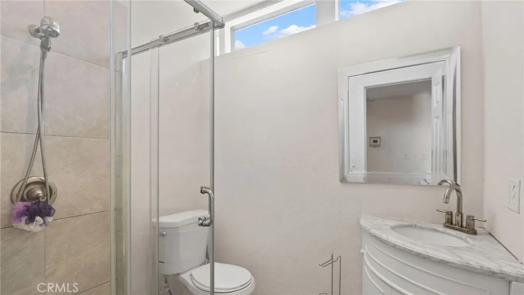8035 Santa Rita Street, Corona, California 92881 home-pic-16