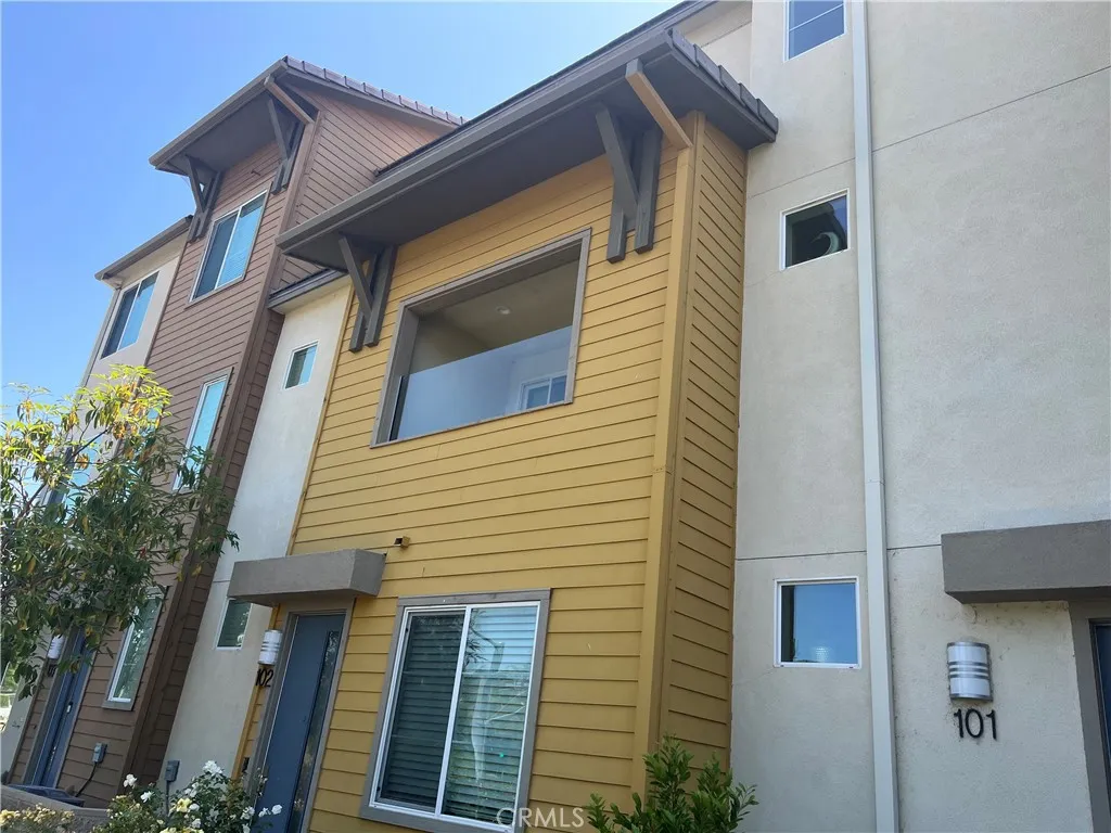 1038 Savi Drive 101, Corona, California 92878, 3 Bedrooms Bedrooms, ,4 BathroomsBathrooms,Residential Lease,For Rent,Savi,IG25137942