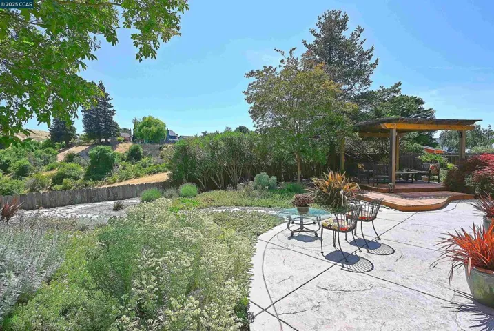 594 Morning Glory Dr, Benicia, California 94510