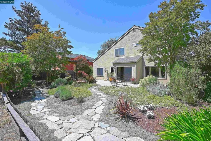 594 Morning Glory Dr, Benicia, California 94510