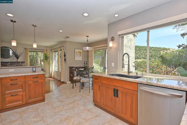 594 Morning Glory Dr, Benicia, California 94510