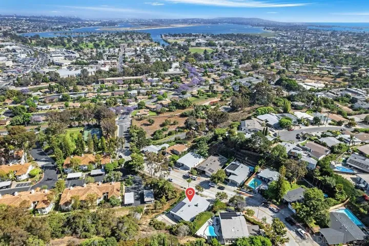 4909 Pacifica Dr, San Diego, California 92109