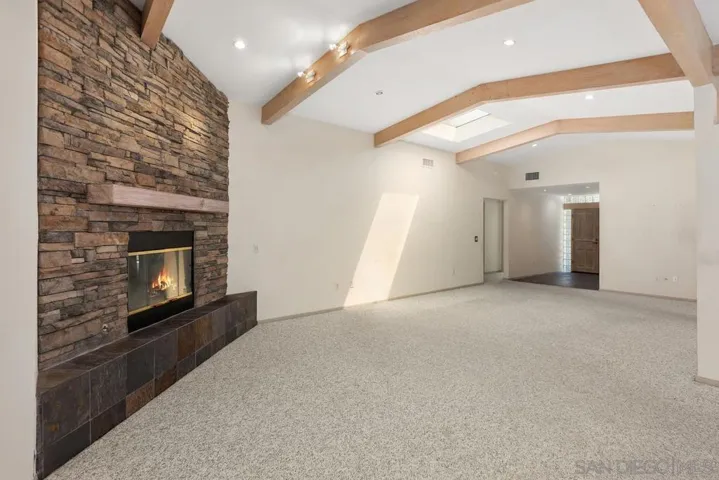 4909 Pacifica Dr, San Diego, California 92109