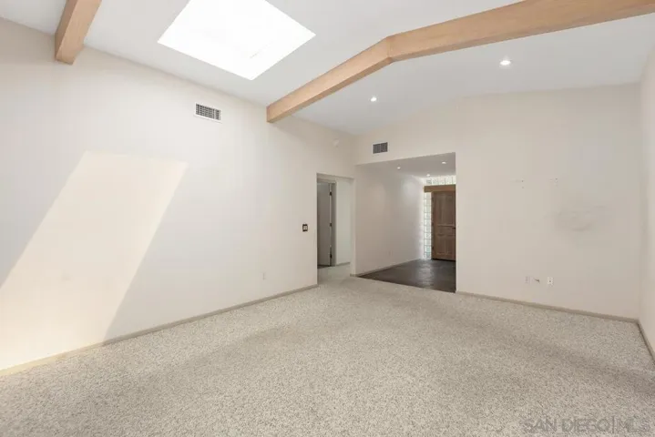 4909 Pacifica Dr, San Diego, California 92109
