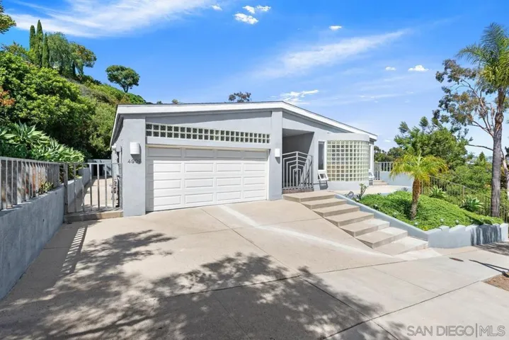 4909 Pacifica Dr, San Diego, California 92109