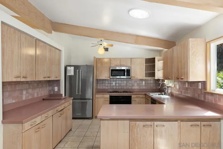 4909 Pacifica Dr, San Diego, California 92109