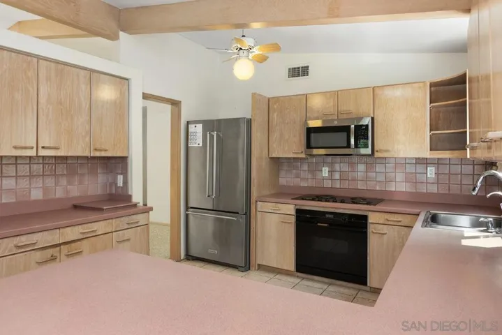 4909 Pacifica Dr, San Diego, California 92109