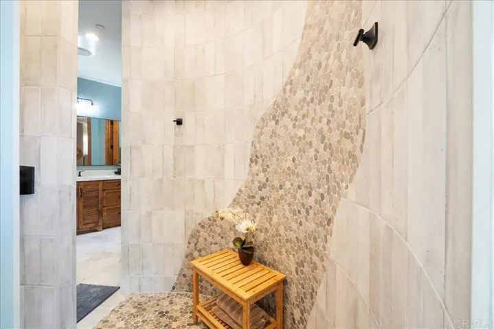 29861 Kirsten Lane, Vista, California 92084