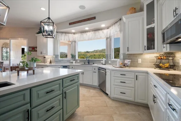 29861 Kirsten Lane, Vista, California 92084