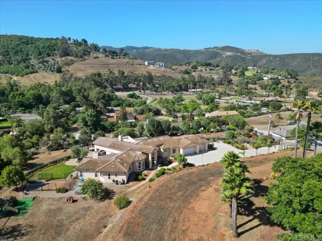 29861 Kirsten Lane, Vista, California 92084