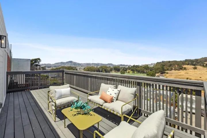 22 Chicago Way, San Francisco, California 94112