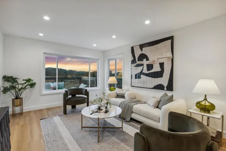 22 Chicago Way, San Francisco, California 94112