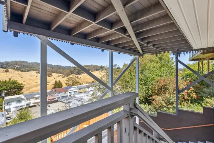 22 Chicago Way, San Francisco, California 94112