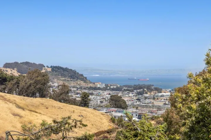 22 Chicago Way, San Francisco, California 94112