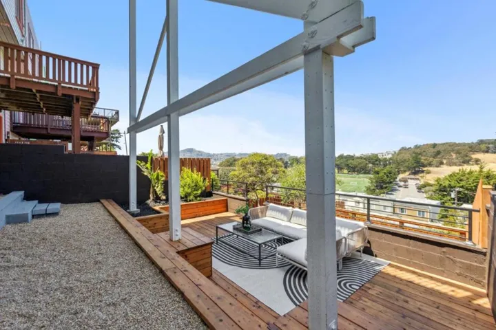 22 Chicago Way, San Francisco, California 94112