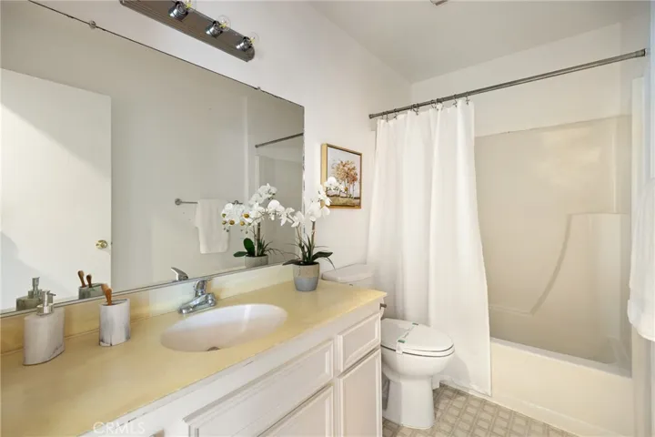 570 Peach Street 25, San Luis Obispo, California 93401