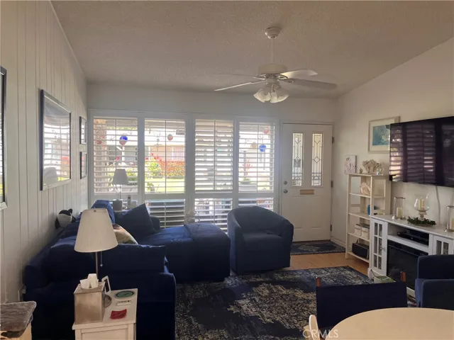 1271 Kenwood Rd. M7-#163j, Seal Beach, California 90740