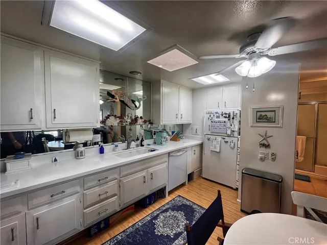 1271 Kenwood Rd. M7-#163j, Seal Beach, California 90740