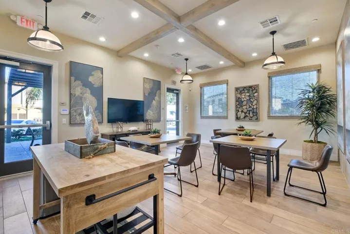 2211 Solara Lane, Vista, California 92081