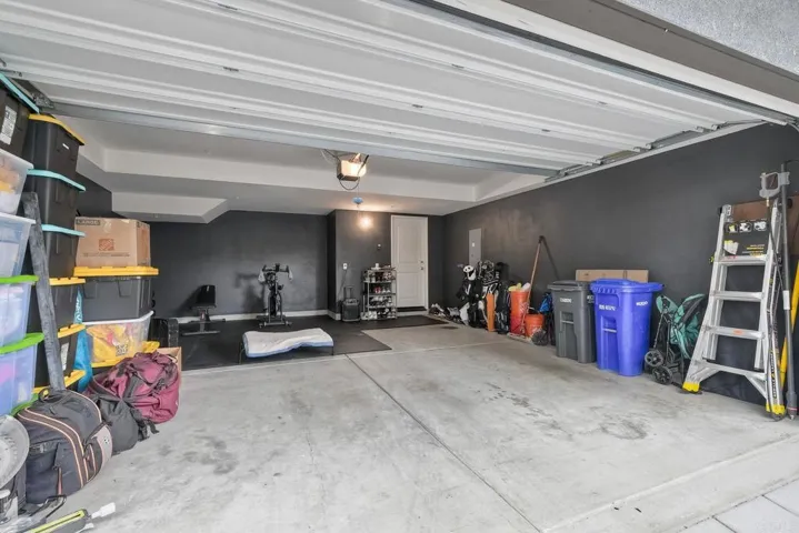 2211 Solara Lane, Vista, California 92081