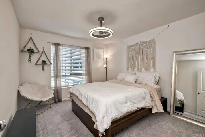 2211 Solara Lane, Vista, California 92081