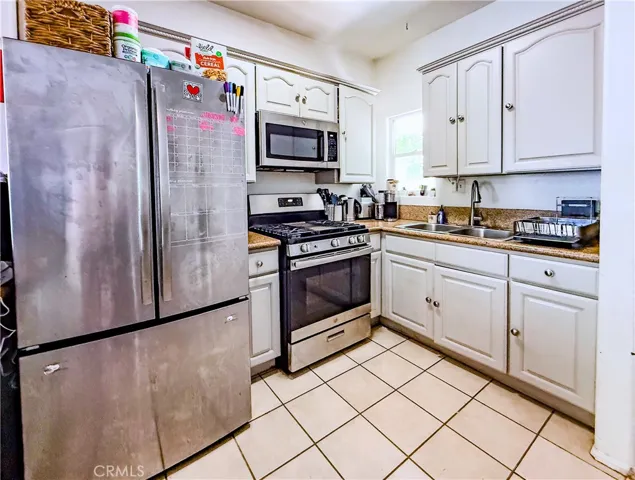 back unit kitchen