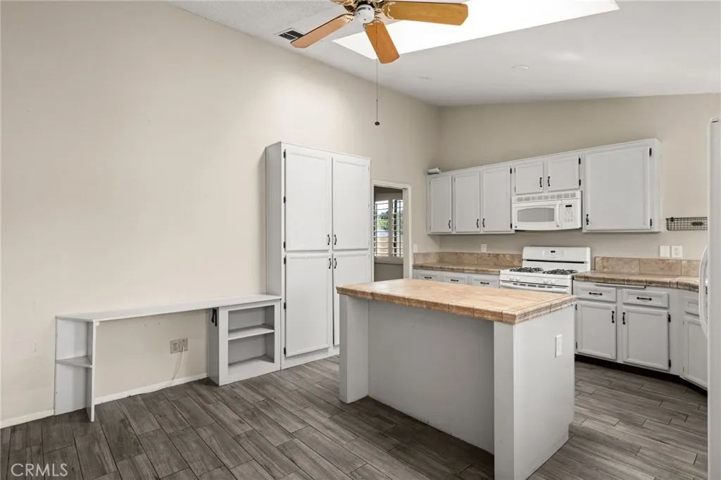 43922 Warner Trail, Palm Desert, California 92211 home-pic-11