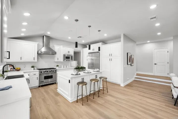 6082 Highland Avenue, Yorba Linda, California 92886
