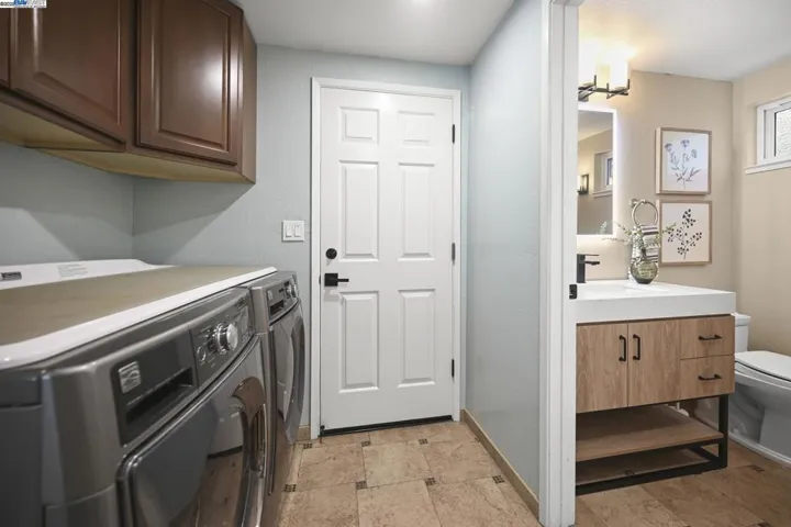 561 Santander Dr, San Ramon, California 94583