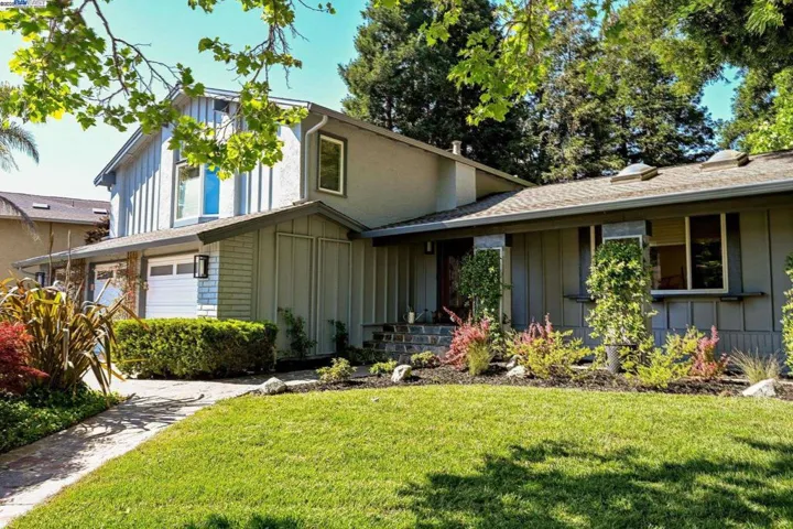 561 Santander Dr, San Ramon, California 94583