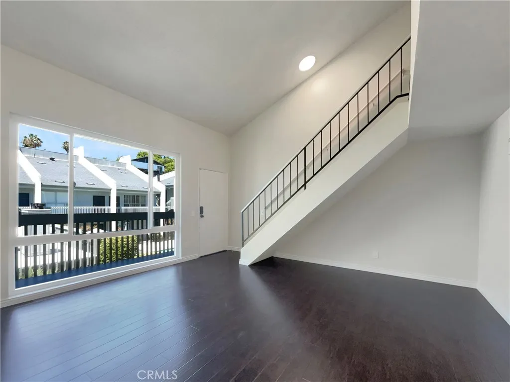 1124 Eureka Street 28, San Diego, California 92110 home-pic-0