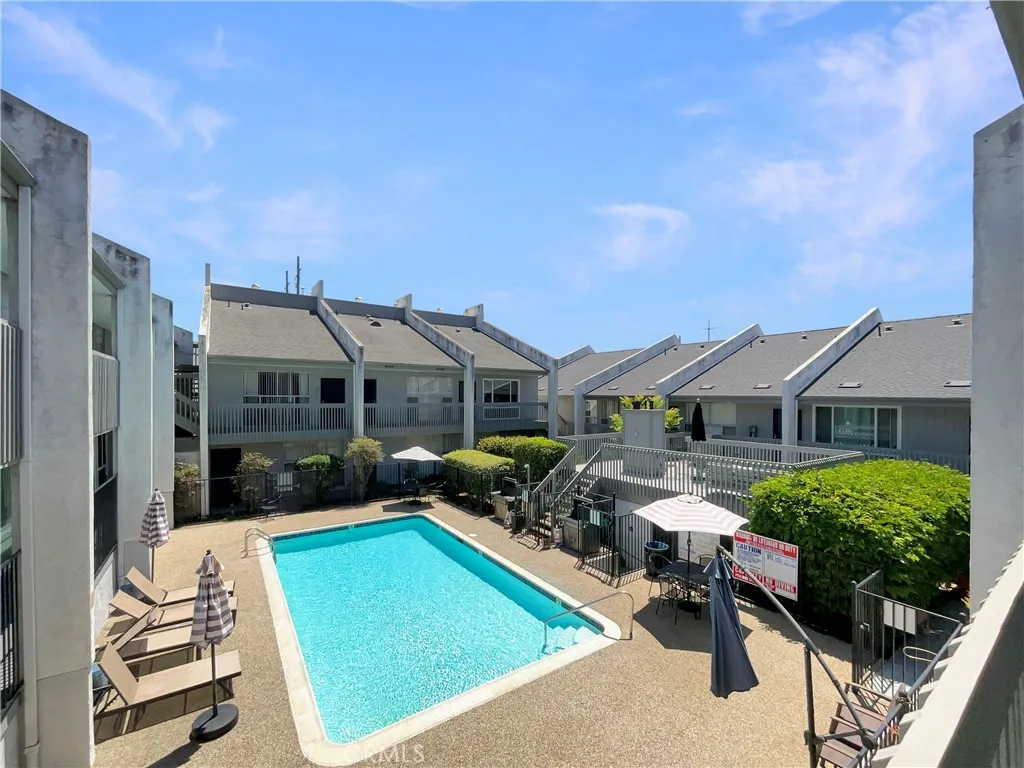 1124 Eureka Street 28, San Diego, California 92110 home-pic-17