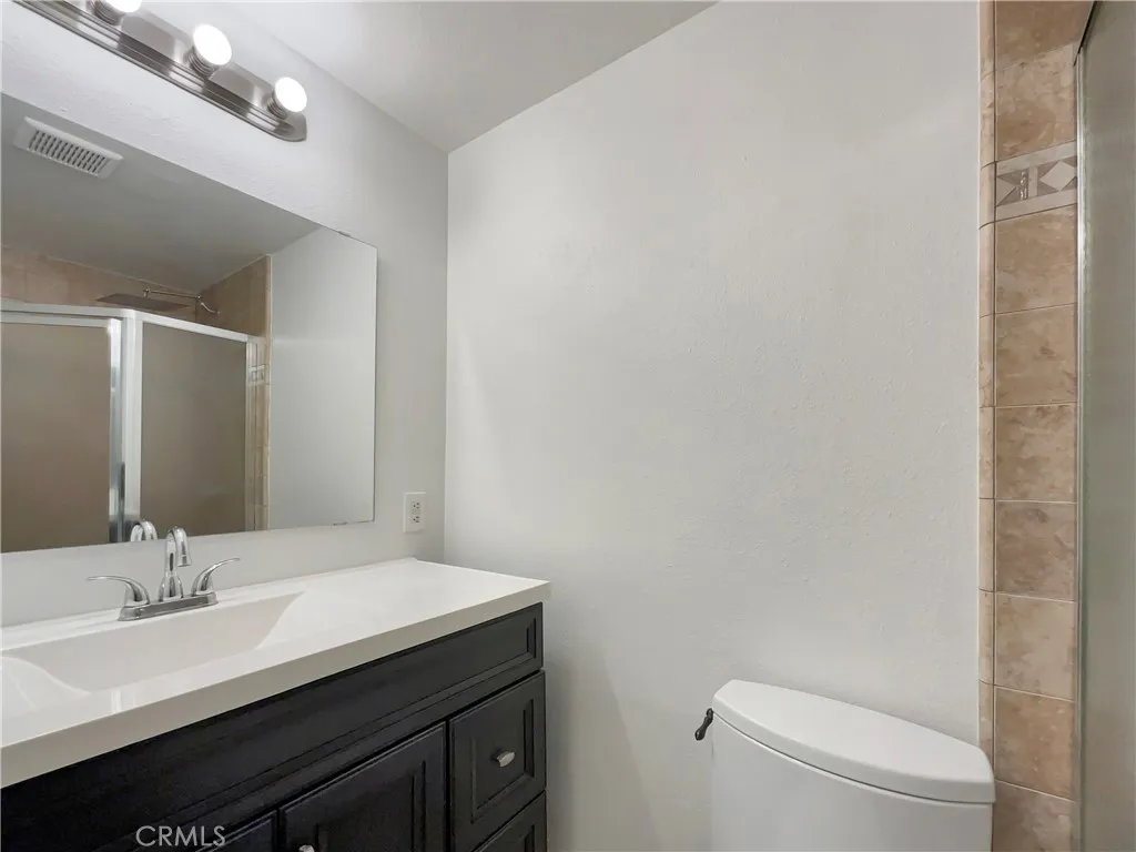 1124 Eureka Street 28, San Diego, California 92110 home-pic-11