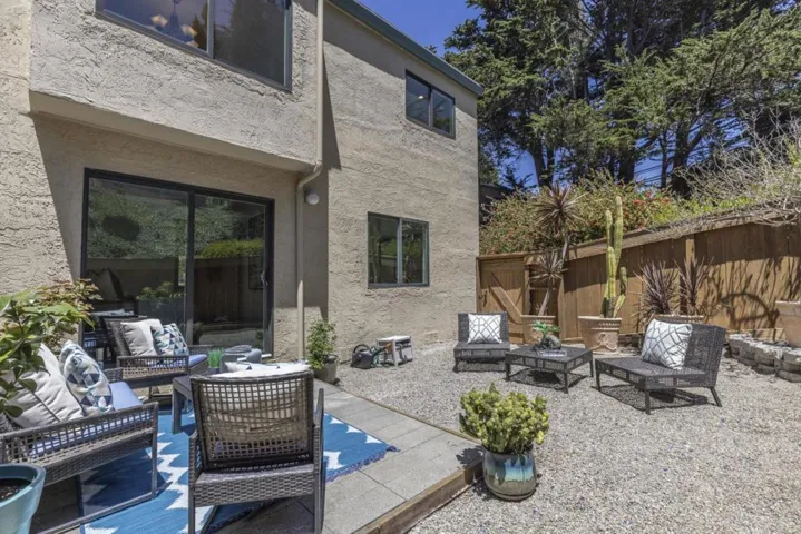 991 Fassler Avenue, Pacifica, California 94044